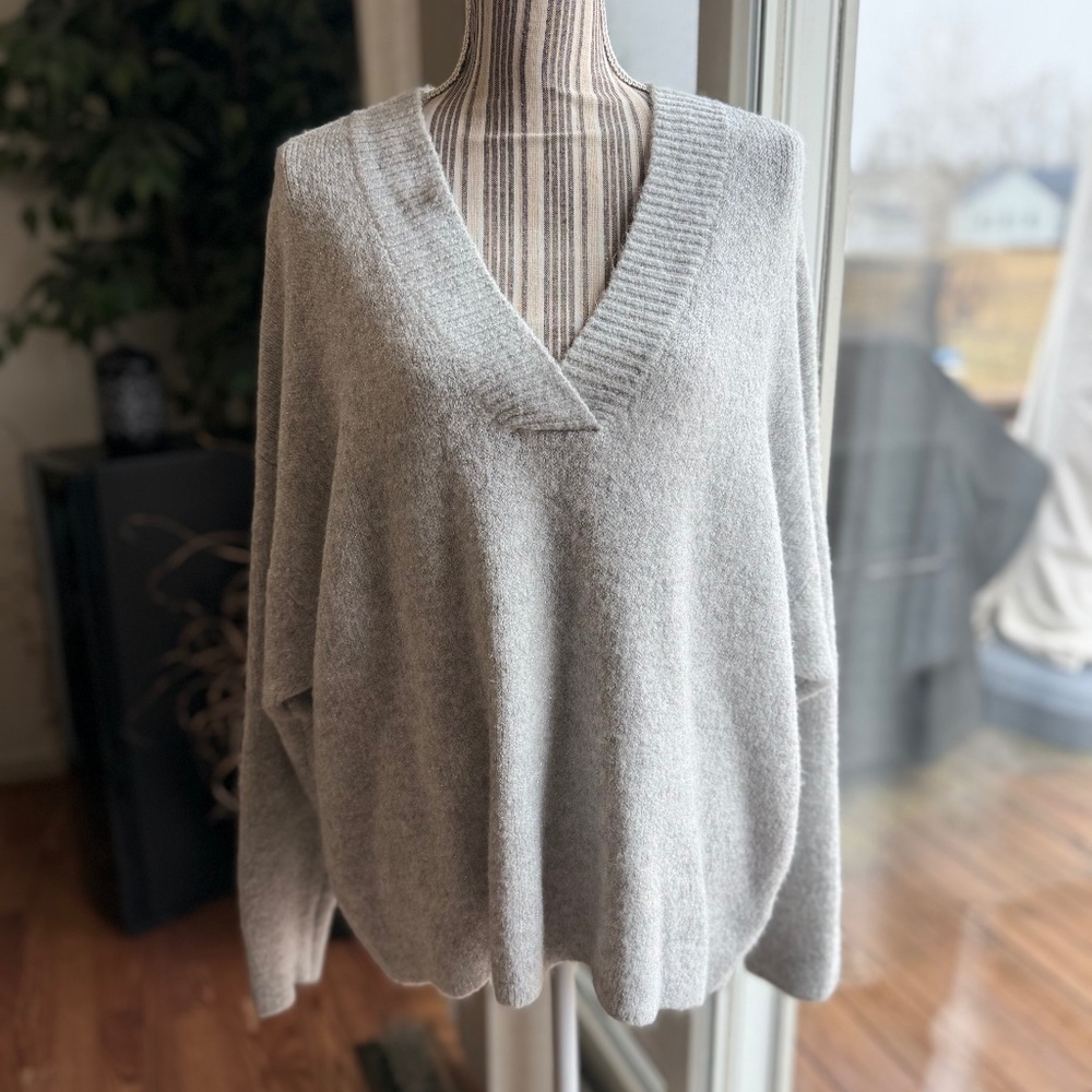Express Oversize Sweater